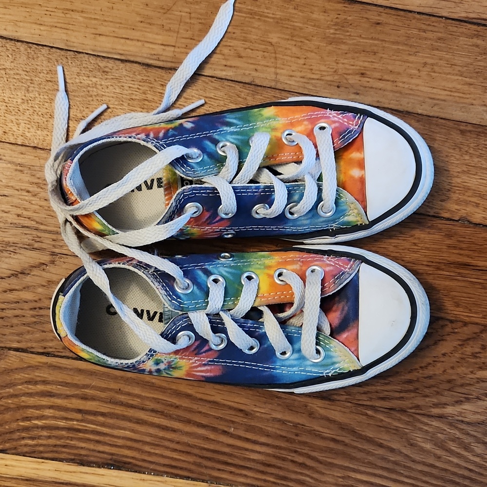 Converse | Low Tops
